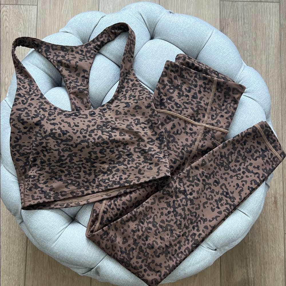 GapFit Brown Leopard Print Activewear Set XS Top & XSP Bottom 25 inch inseam